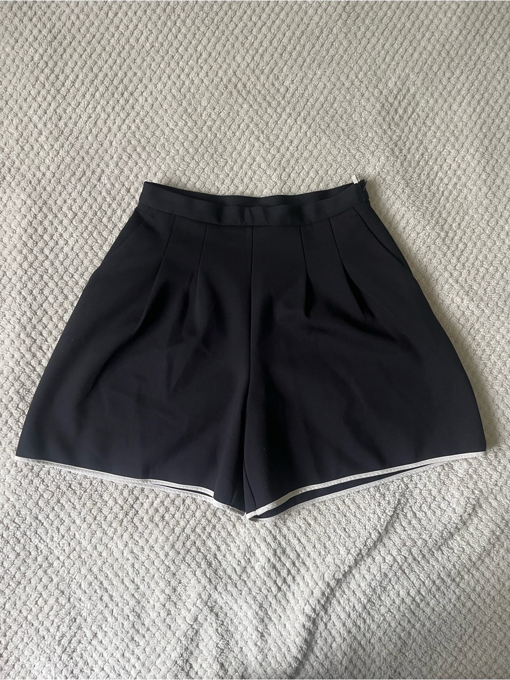 Wilfred Le Fou Black High-Waist Pleated Shorts with White Trim